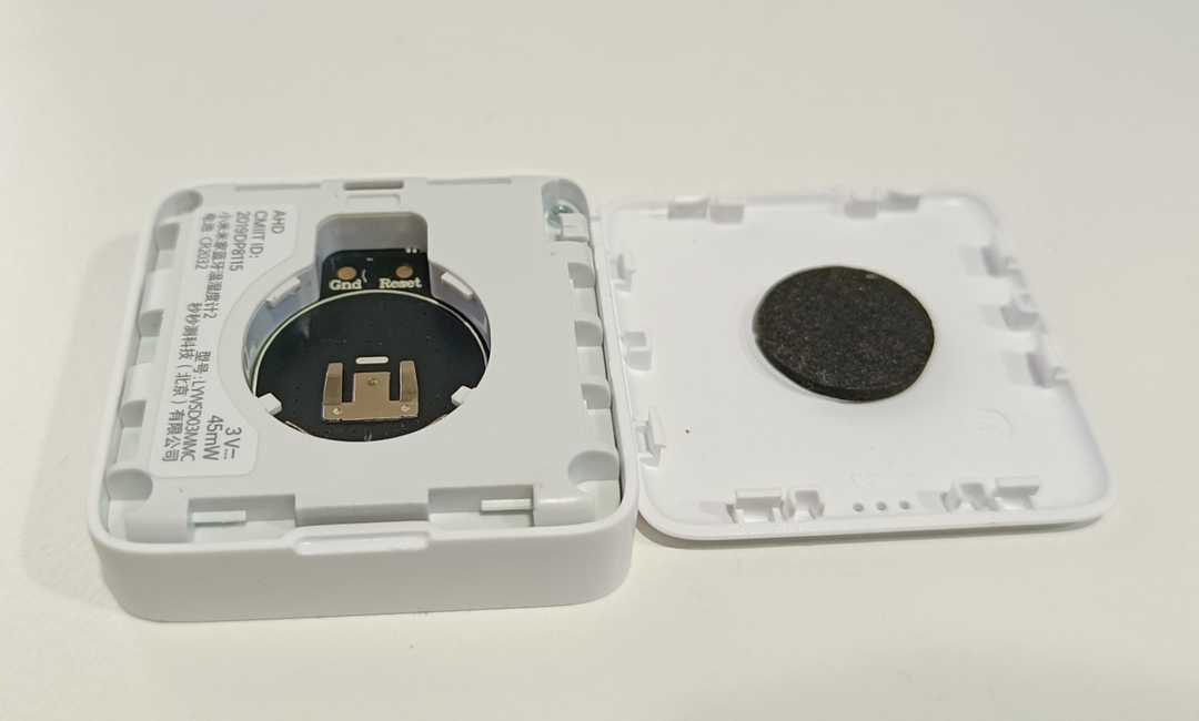 Photograph of back of the device